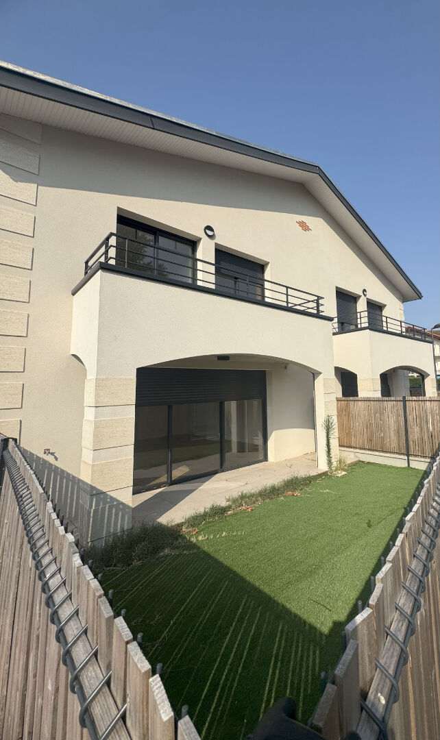 Agence immobilière de ERA Immobilier La Teste de Buch - ERA NADIA CABANES TCHANQUEES GUJAN MESTRAS