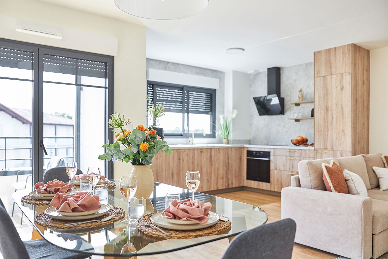 Agence immobilière de ERA Immobilier La Teste de Buch - ERA NADIA CABANES TCHANQUEES GUJAN MESTRAS