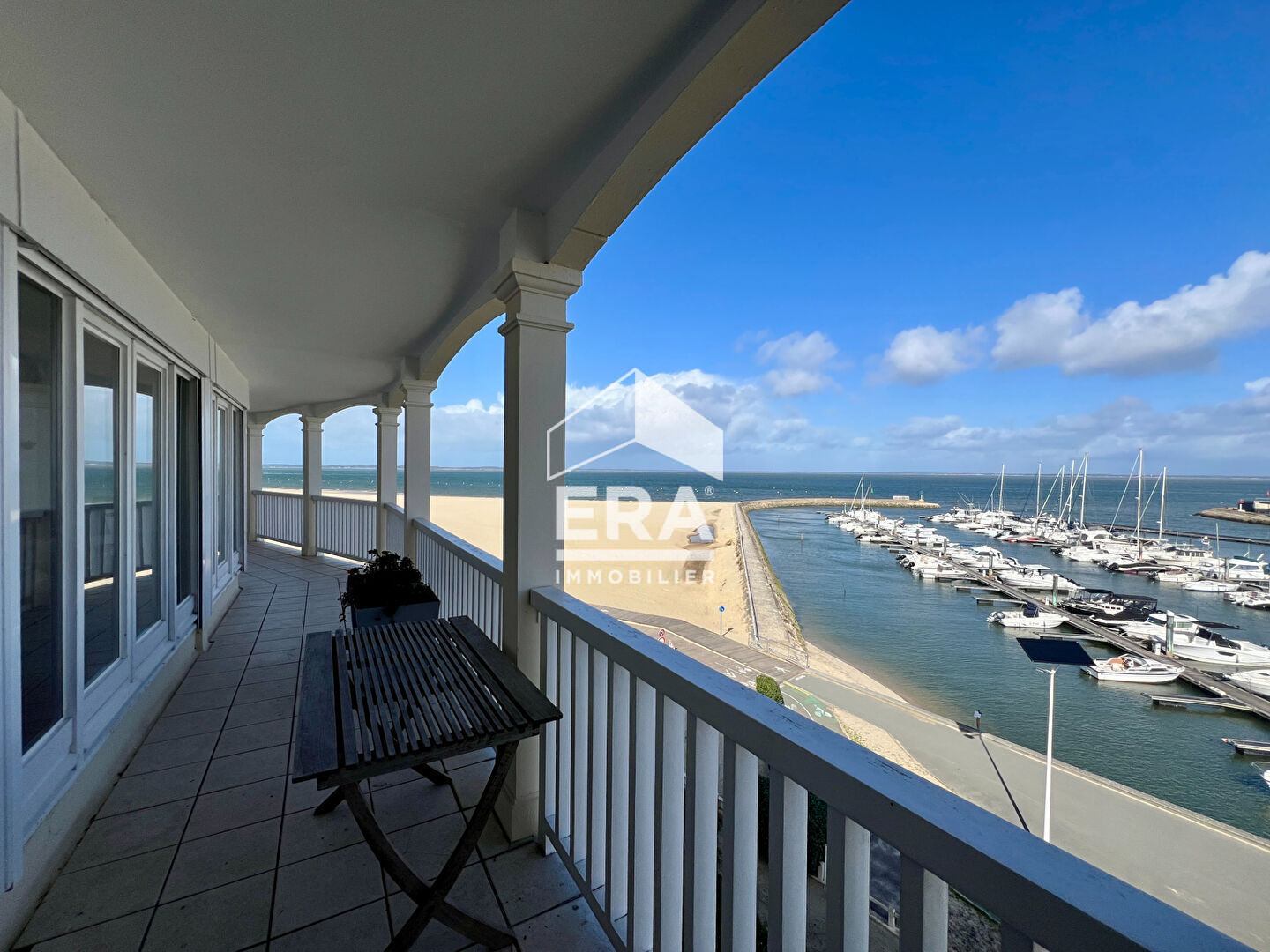 Agence immobilière de ERA Immobilier La Teste de Buch - ERA NADIA CABANES TCHANQUEES ARCACHON