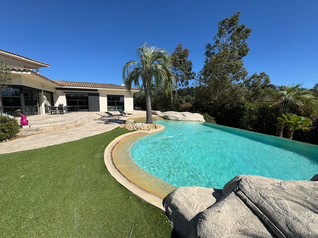 Photo Villa Cabries 6 pièce(s) 290 m2 image 5/6