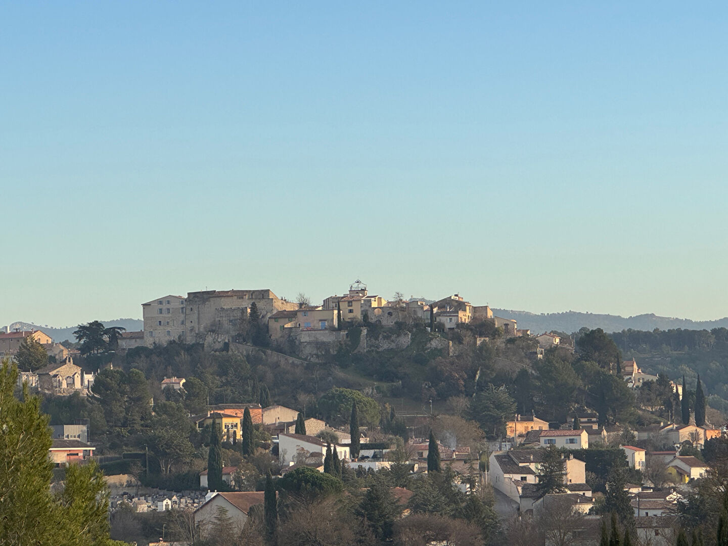 Photo Terrain Cabries 950 m2 image 1/1