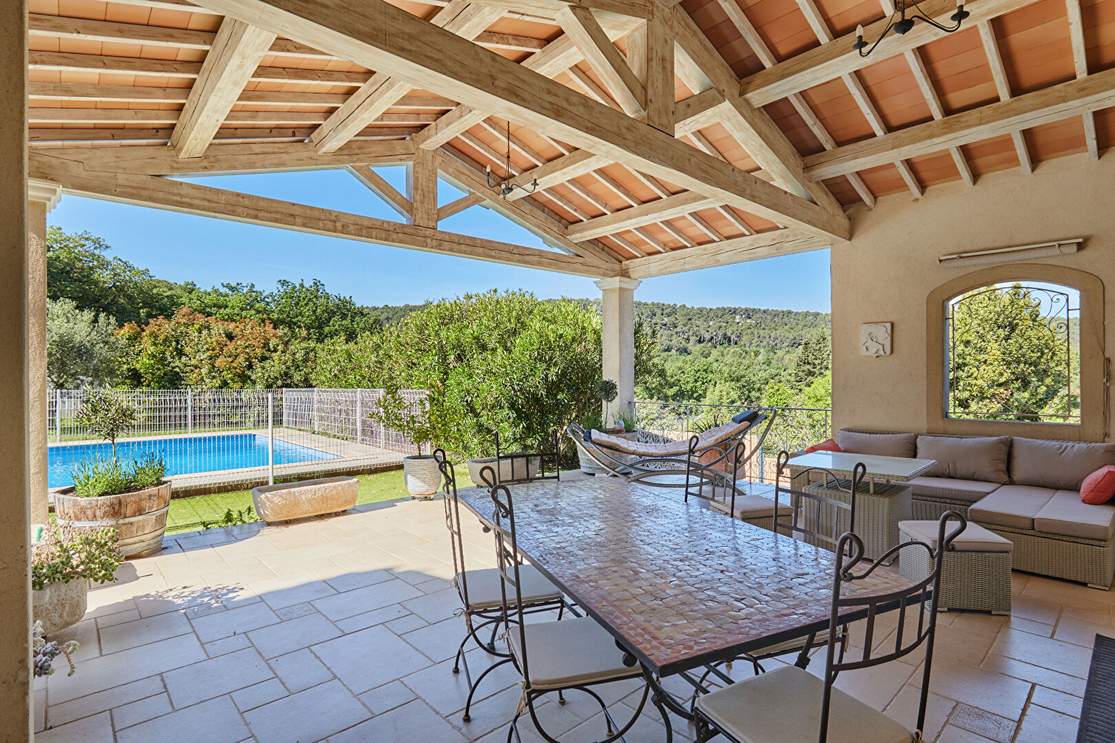 Villa Cabries 7 pièce(s) 257 m2