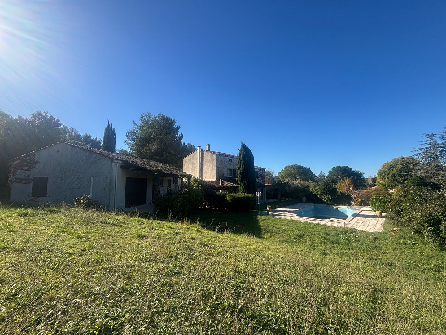 CABRIES  PROPRIETE 2 VILLAS