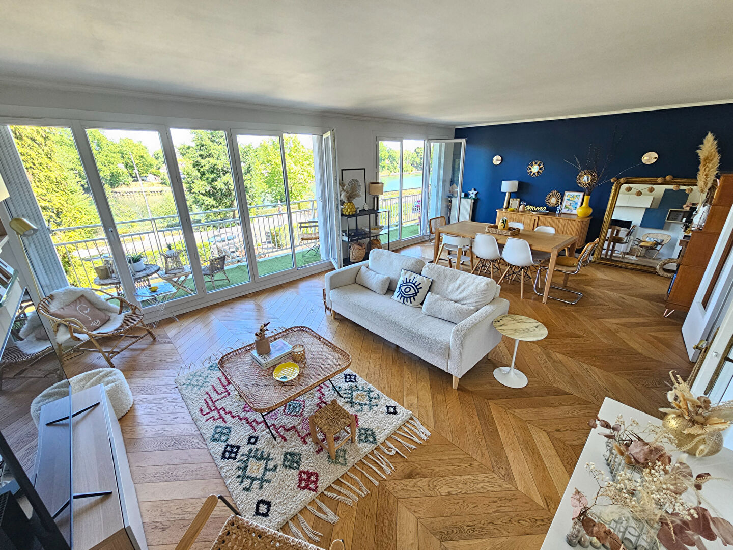 Bry-sur-Marne : Appartement de haut standing avec vue imprenable sur les bords de Marne