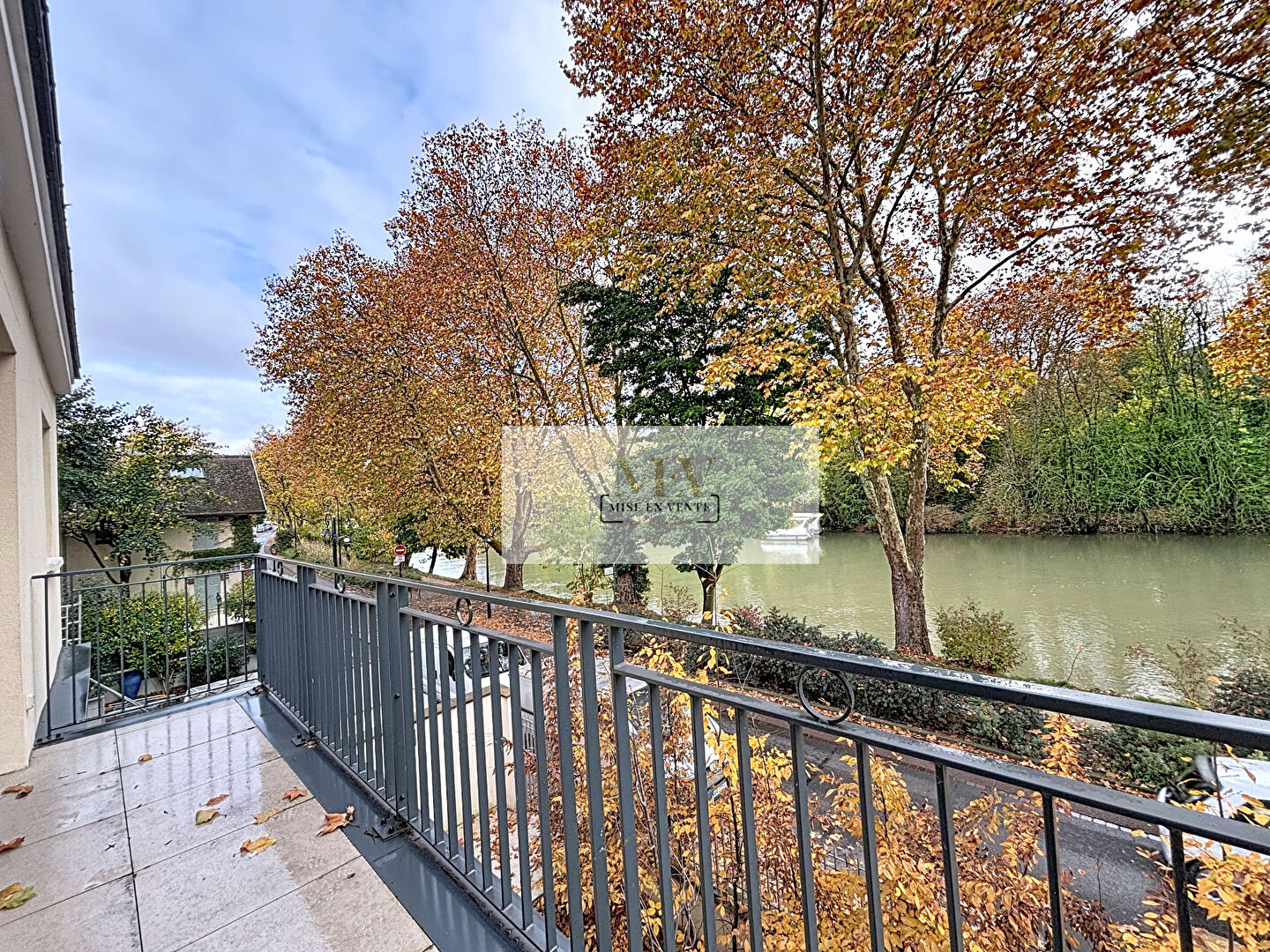 Photo Immeuble situation exceptionnelle bords de Marne / idéal investisseurs image 2/6