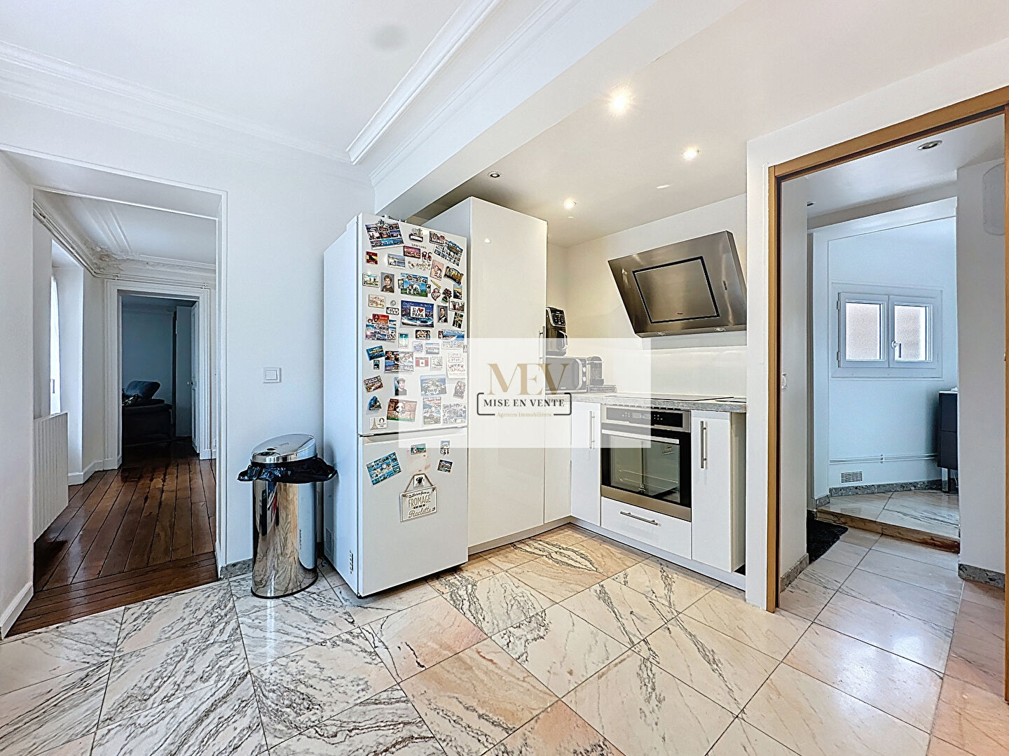 Photo Superbe appartement 3 pièces de 67 m² au coeur du centre-ville, à deux pas de la mairie et des commerces image 6/6