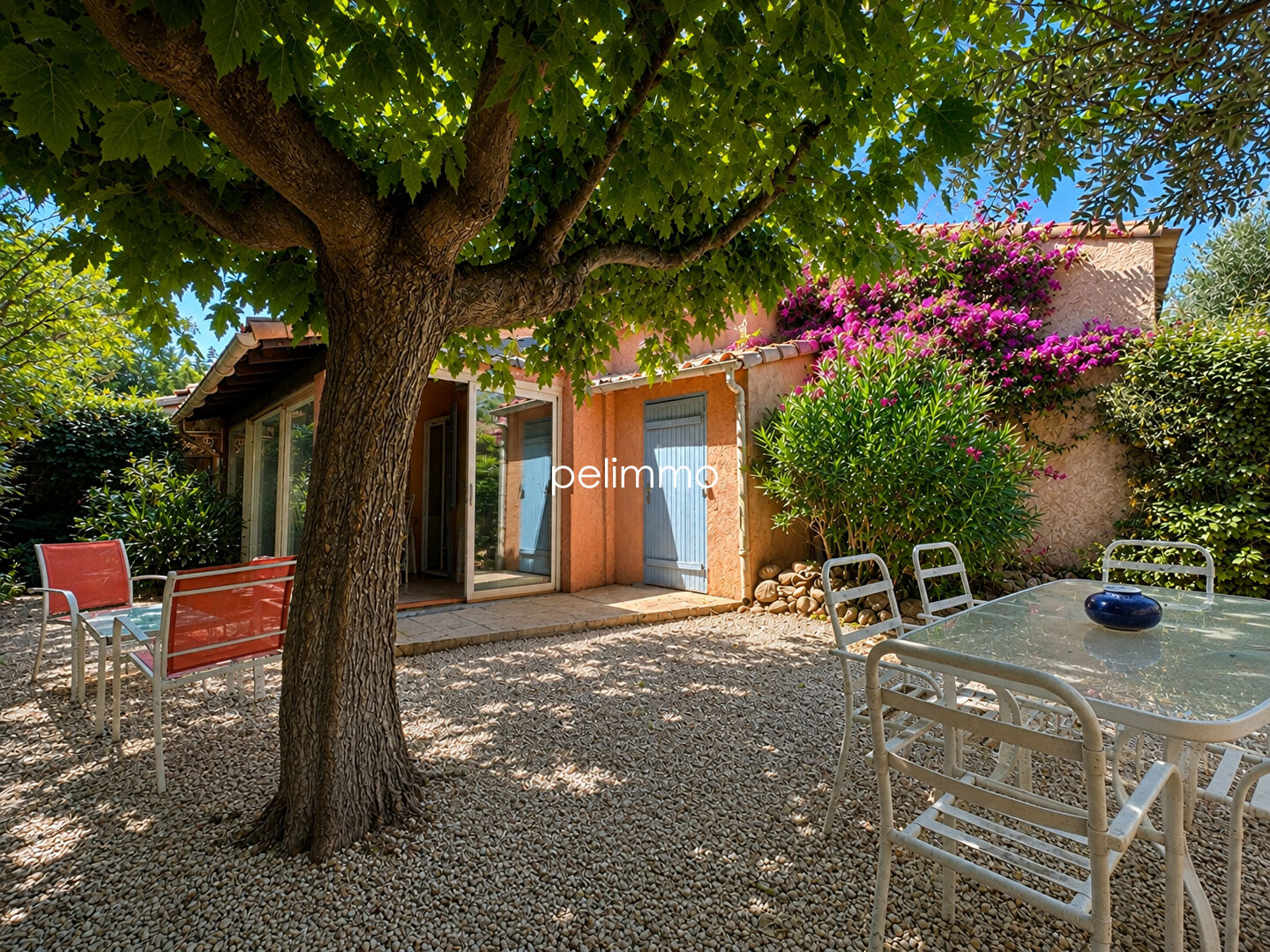EYGUIÈRES - Maison T3 avec piscine et parking - 33m² / 100m²