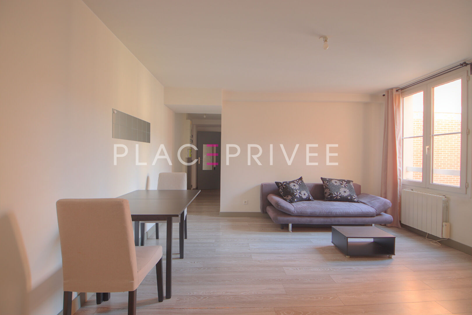 Agence immobilière de PLACE PRIVÉE - Place des Vosges