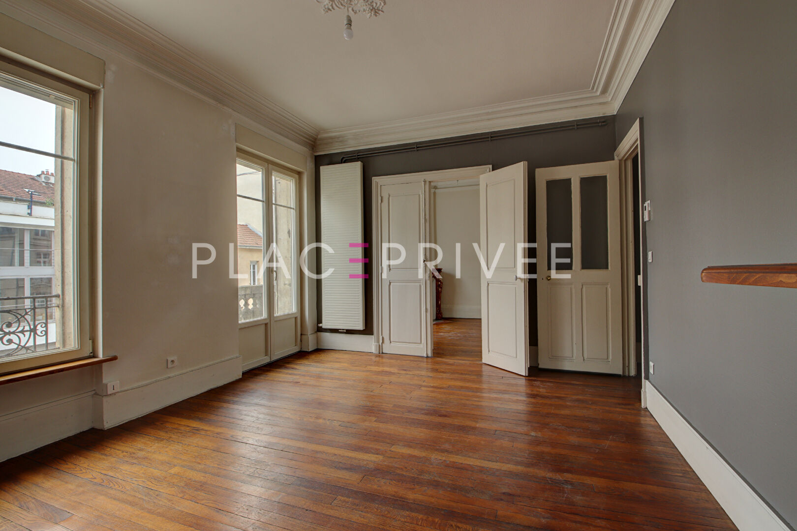 Agence immobilière de PLACE PRIVÉE - Place des Vosges