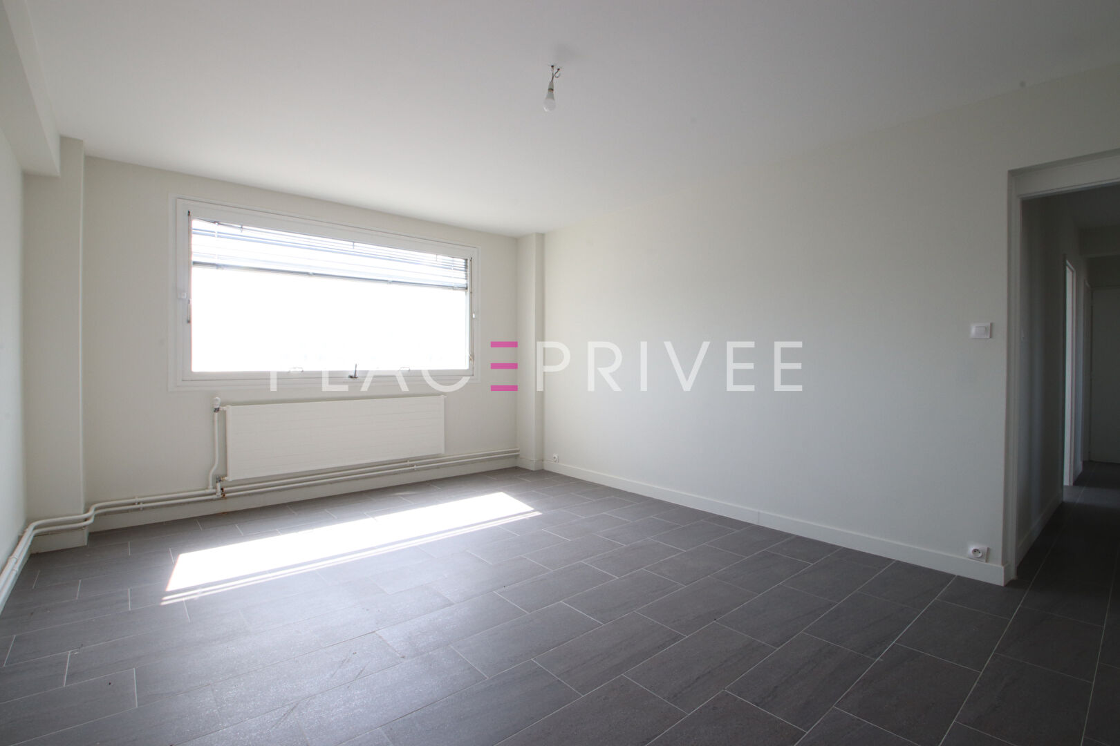Agence immobilière de PLACE PRIVÉE - Place des Vosges