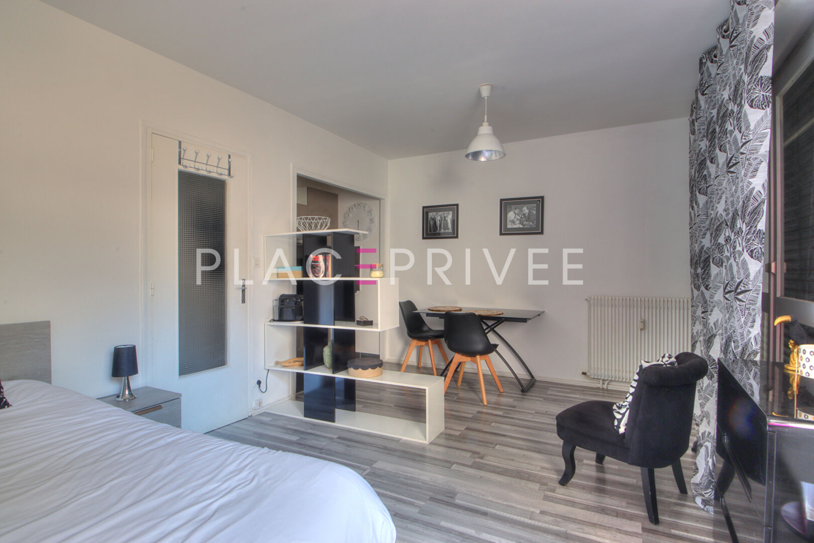 Agence immobilière de PLACE PRIVÉE - Place des Vosges