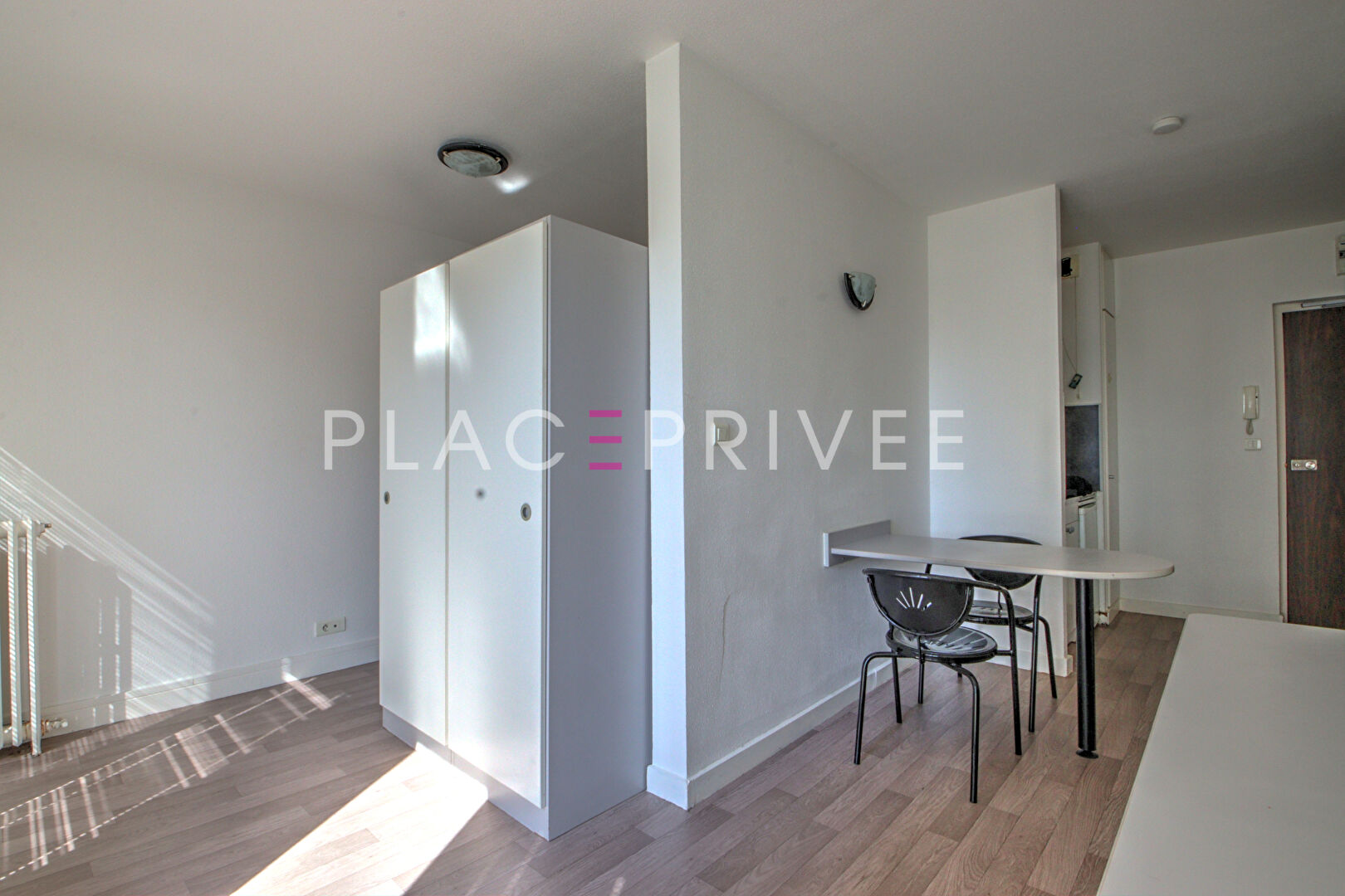 Agence immobilière de PLACE PRIVÉE - Place des Vosges