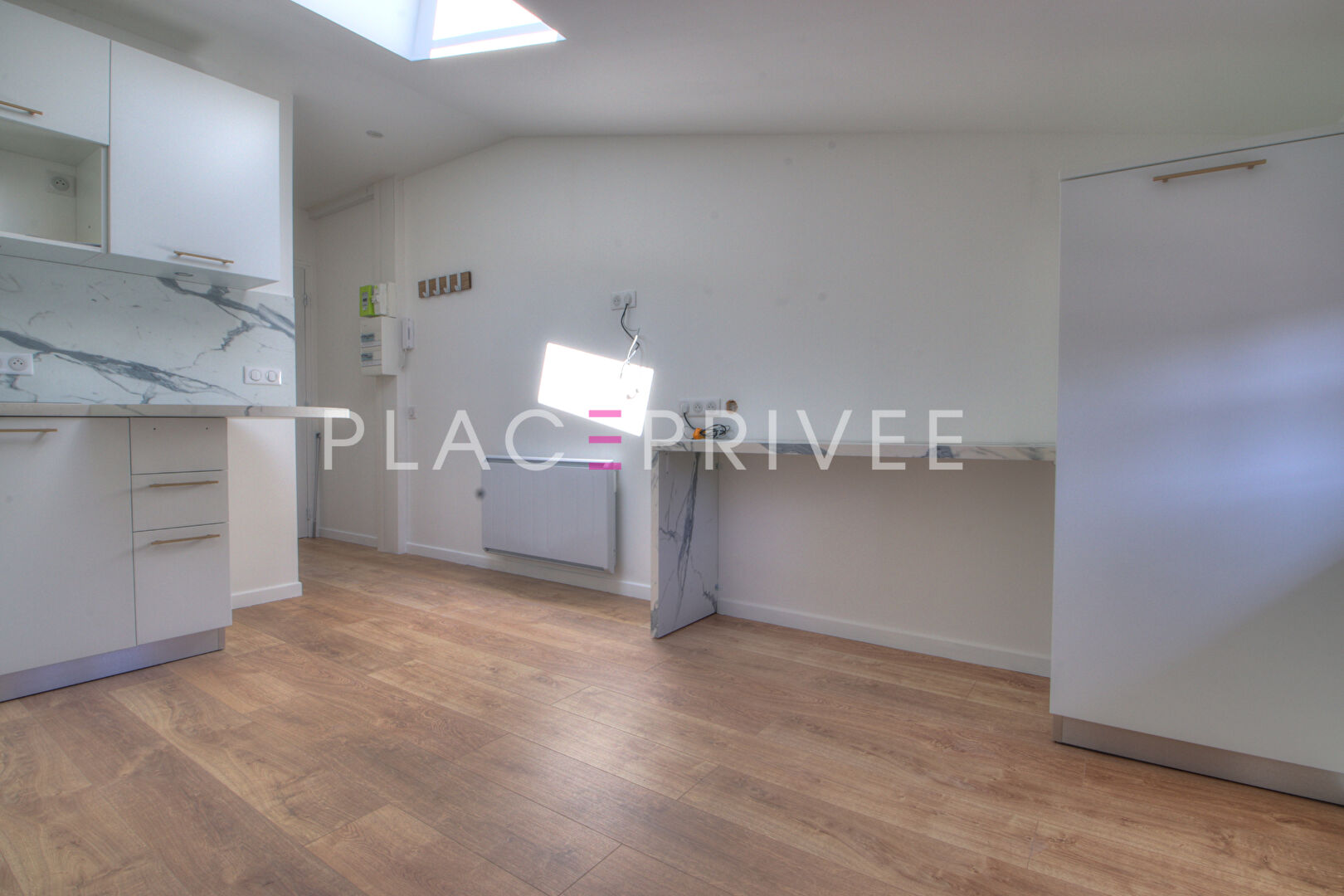 Agence immobilière de PLACE PRIVÉE - Place des Vosges