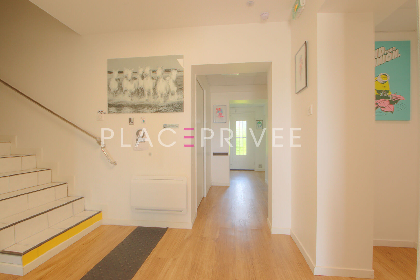 Photo LOCAUX PROFESSIONNELS image 6/6