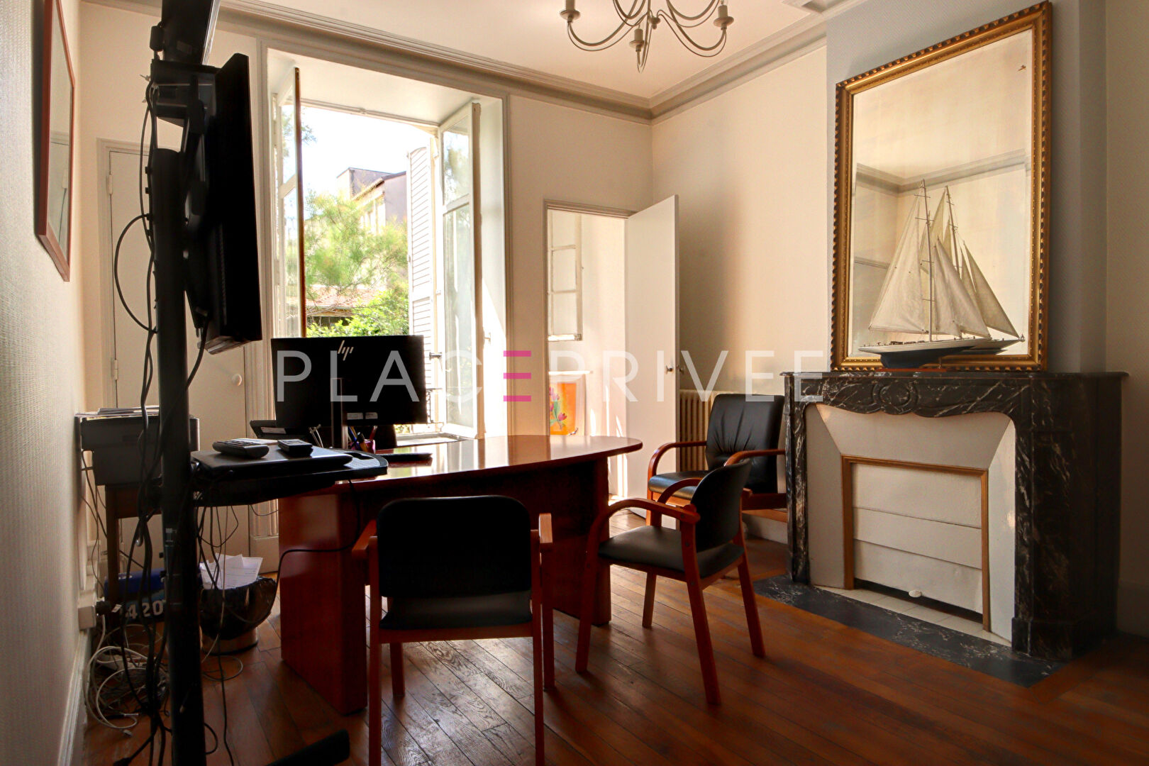 Photo Local / Bureau professionnel image 2/6