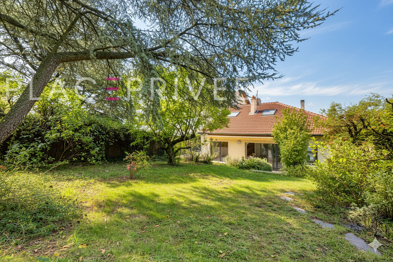 Photo Maison avec jardin image 1/6