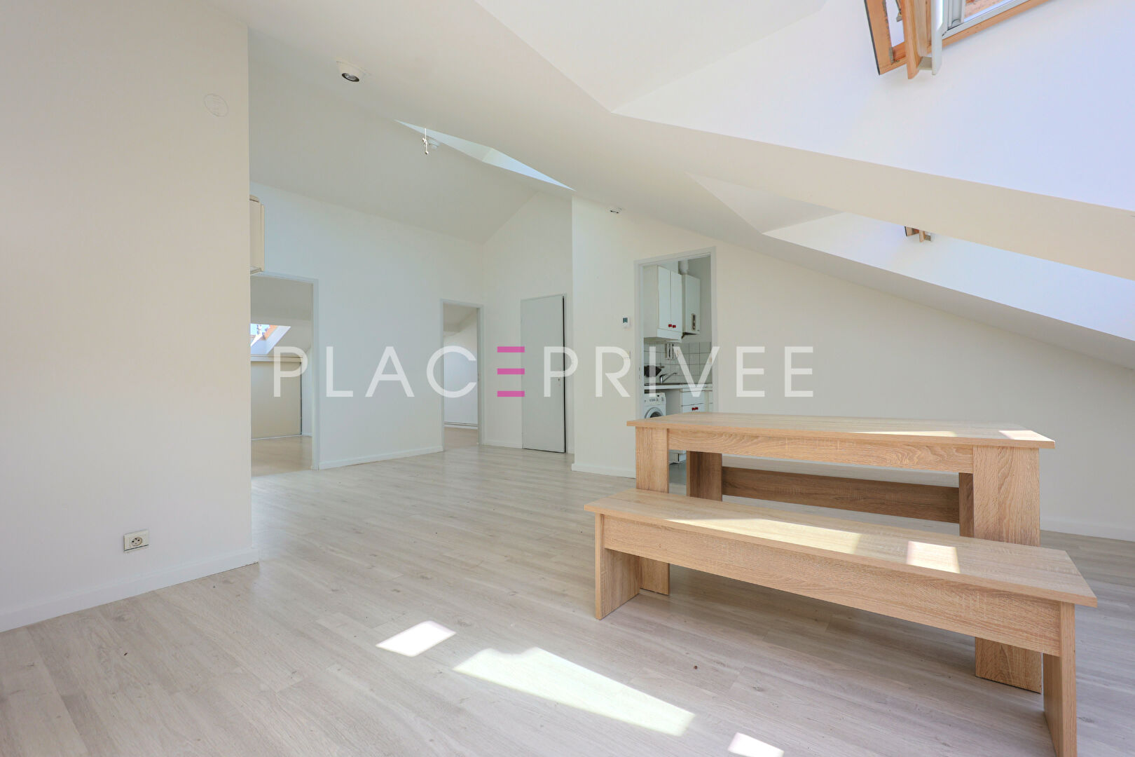Agence immobilière de PLACE PRIVÉE - Place des Vosges