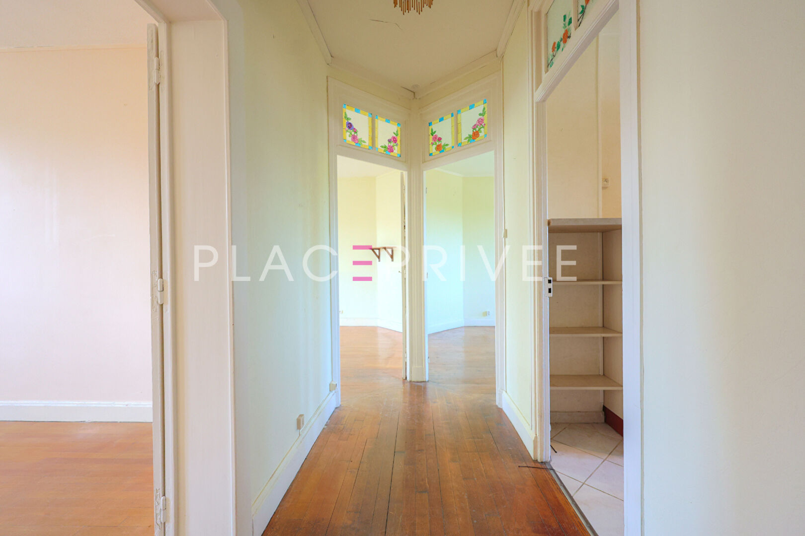 Agence immobilière de PLACE PRIVÉE - Place des Vosges