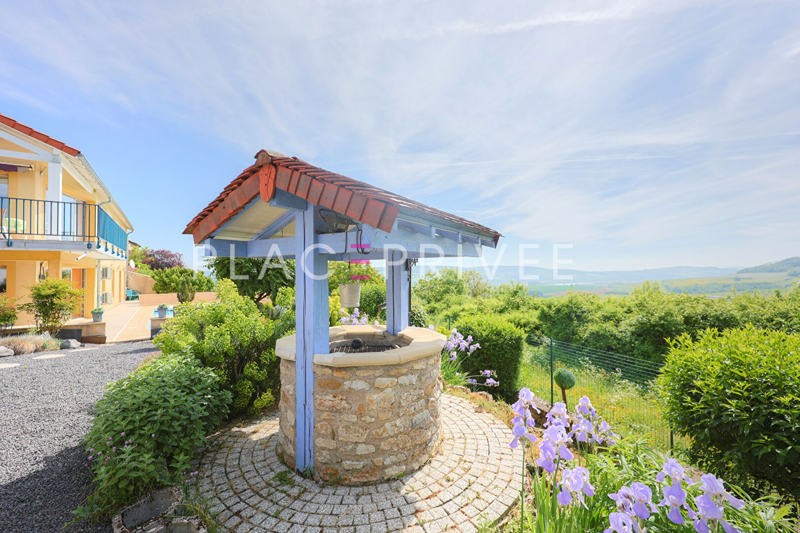 Photo Maison avec jardin et piscine image 5/6