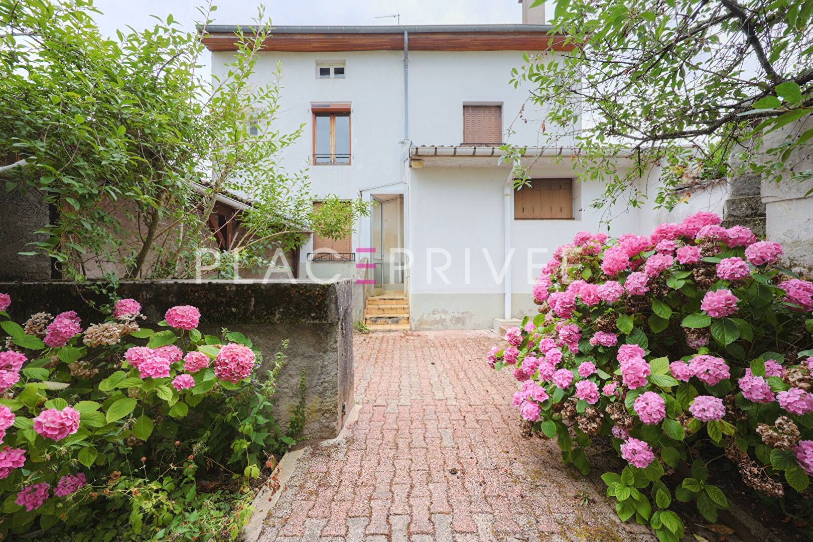 Photo Terrain constructible avec maison image 5/6