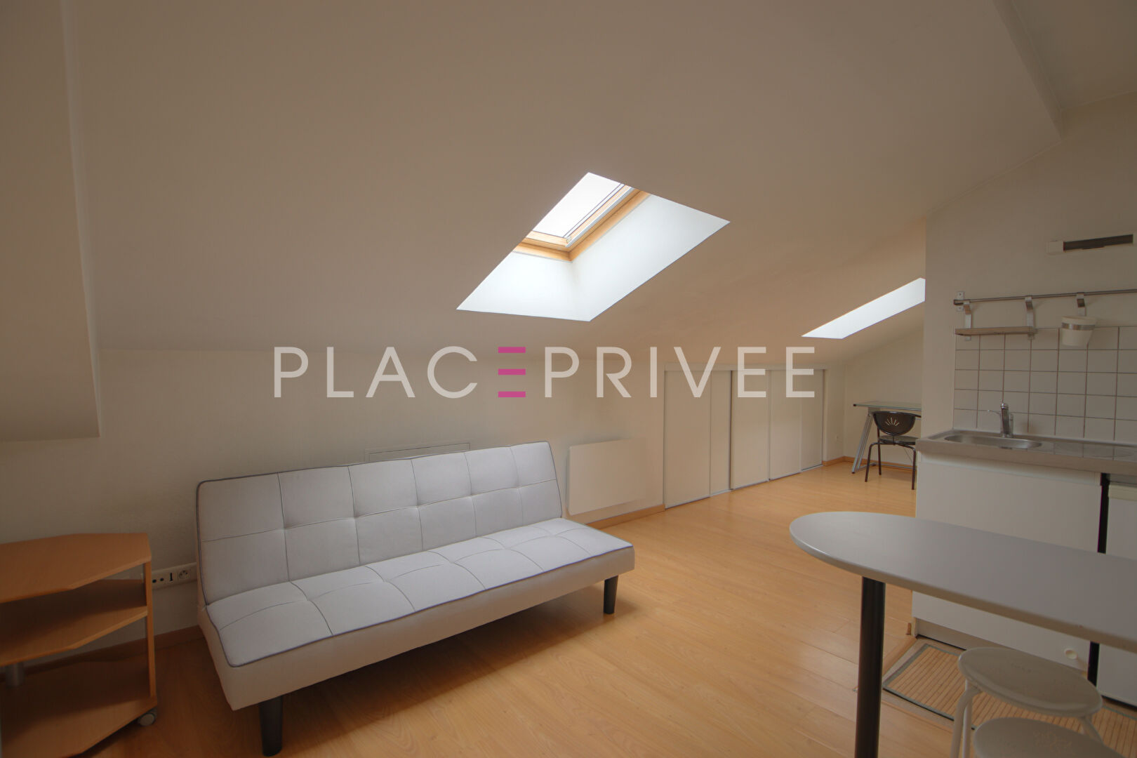 Photo Appartement meublé Toutes charges comprises image 2/4