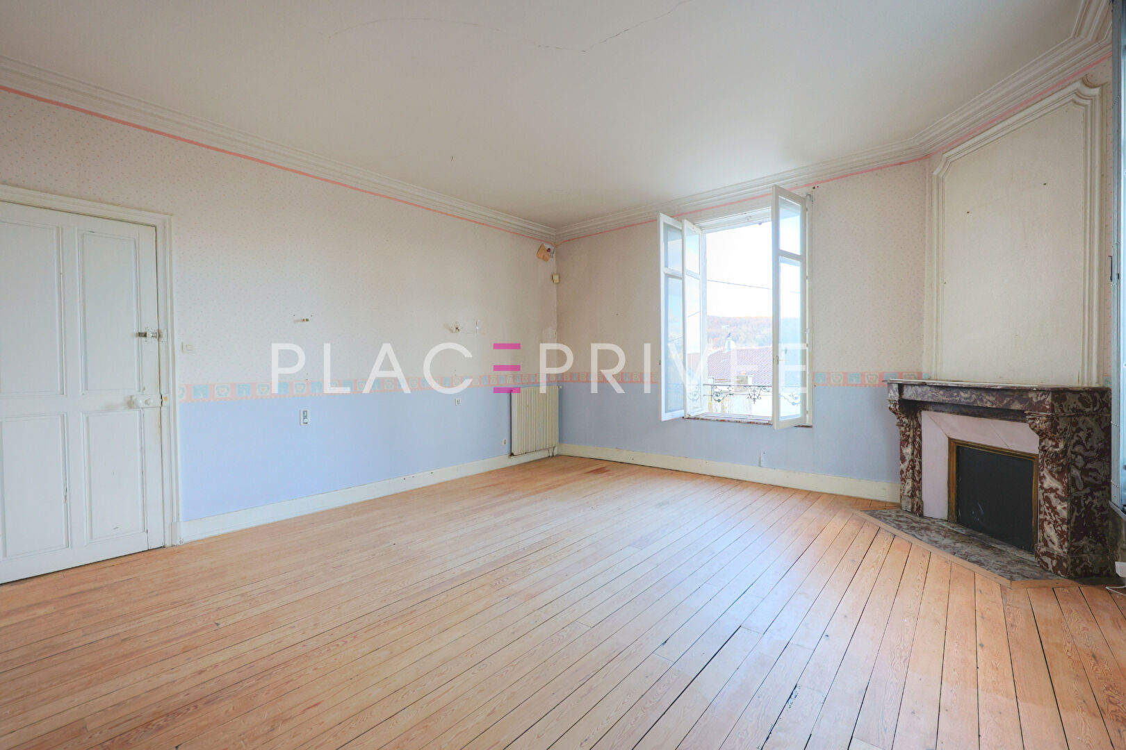 Agence immobilière de PLACE PRIVÉE - Place des Vosges