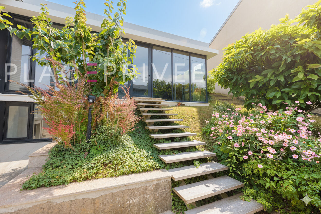 Photo Maison avec jardin image 1/6