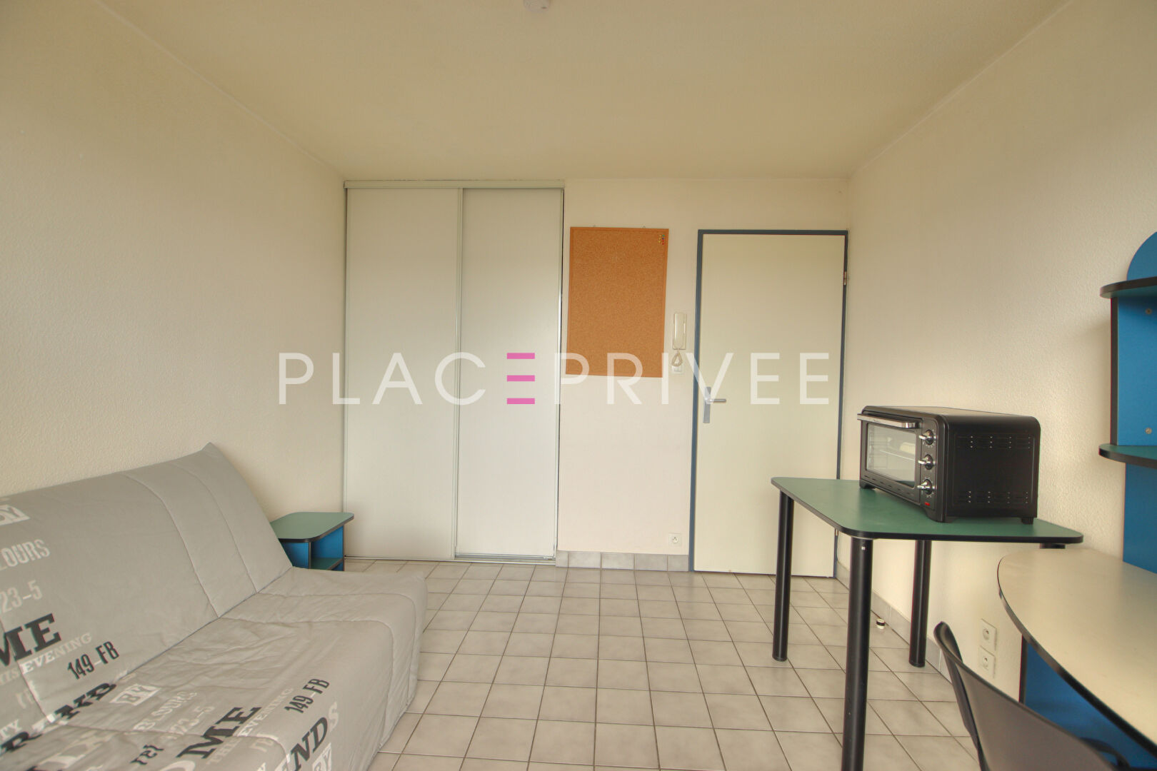 Photo Appartement meublé avec balconnet image 3/5