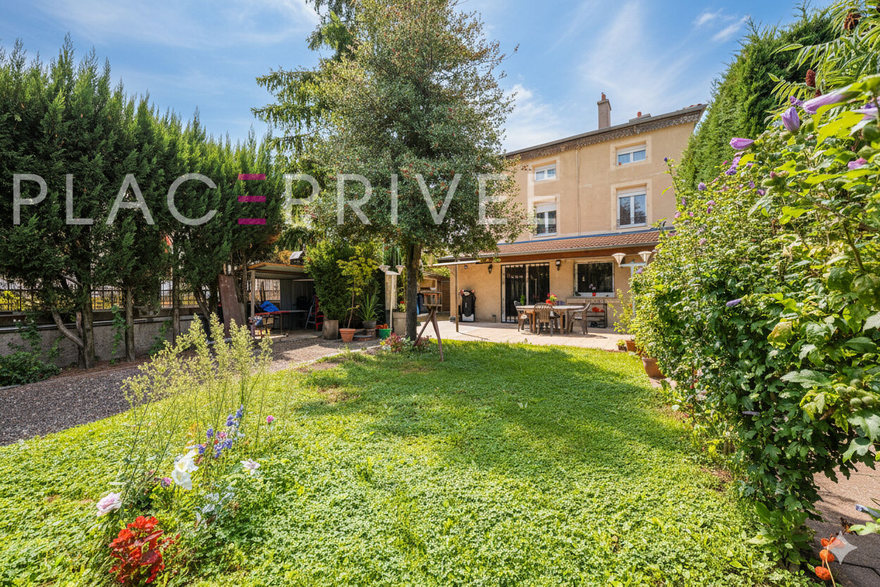 Photo Maison avec jardin image 1/6