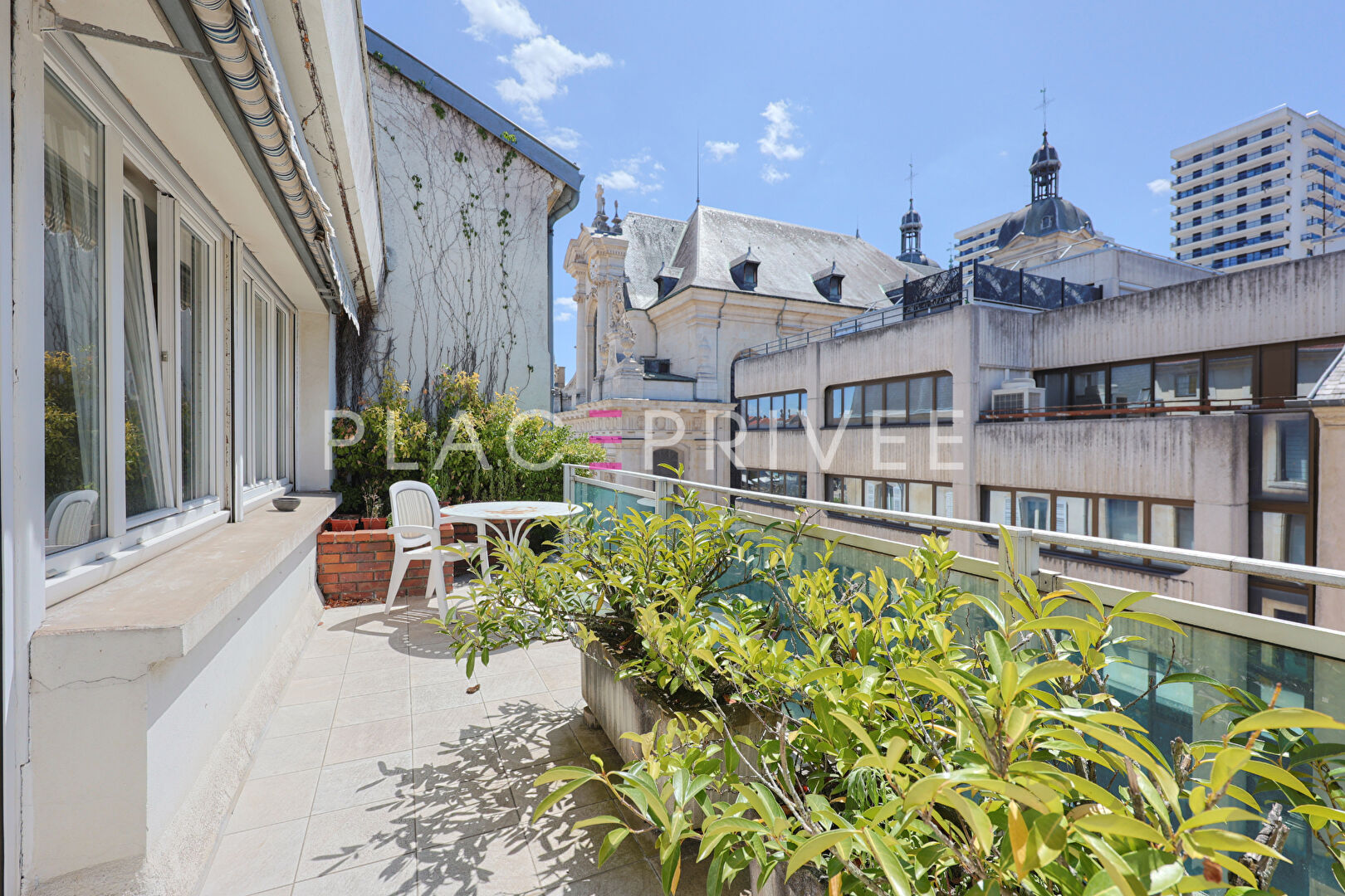 Appartement centre ville avec terrasse