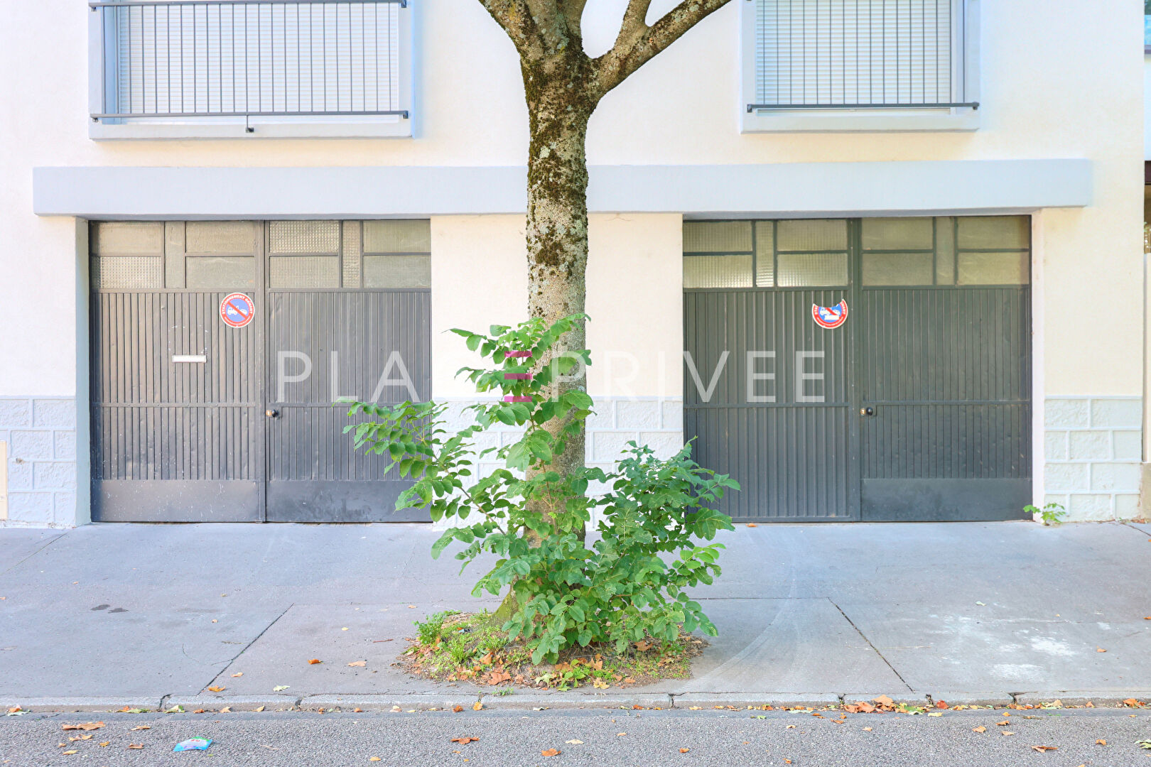 Photo Parking image 2/3