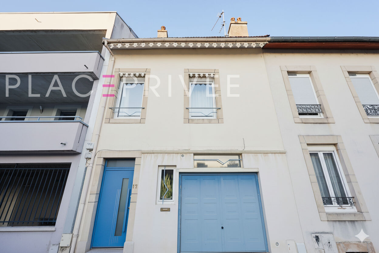 Nancy Maison avec Patio