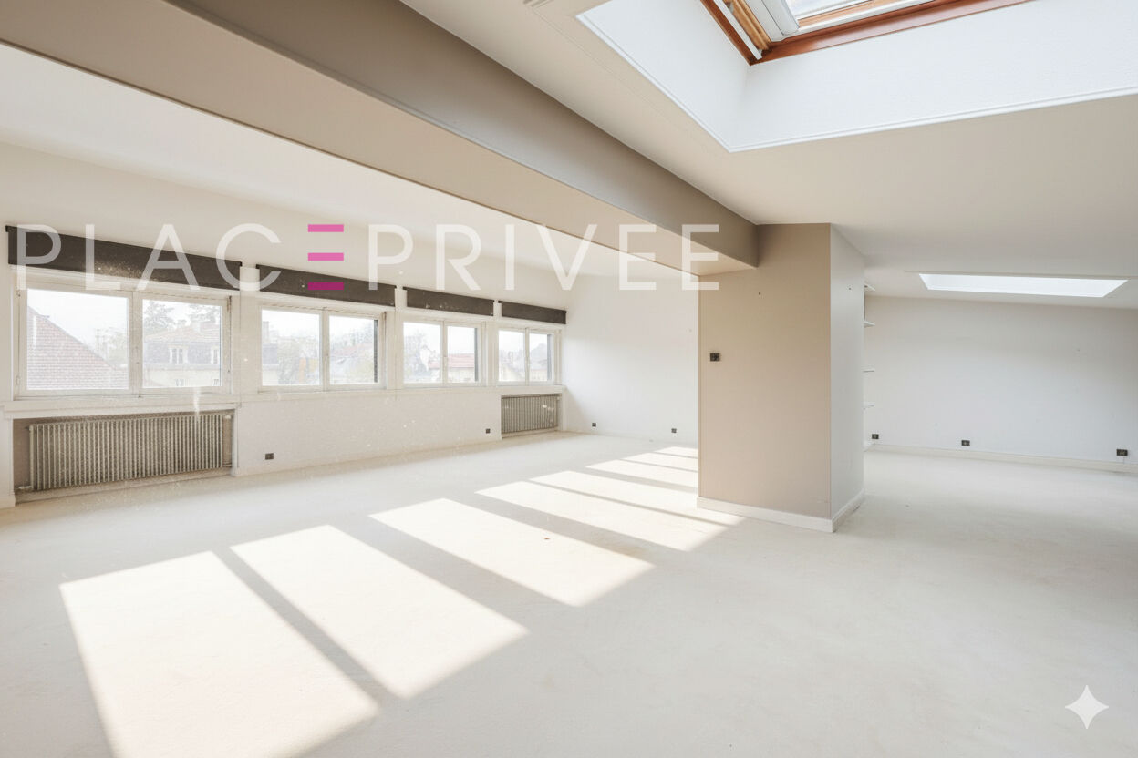 Agence immobilière de PLACE PRIVÉE - Place des Vosges