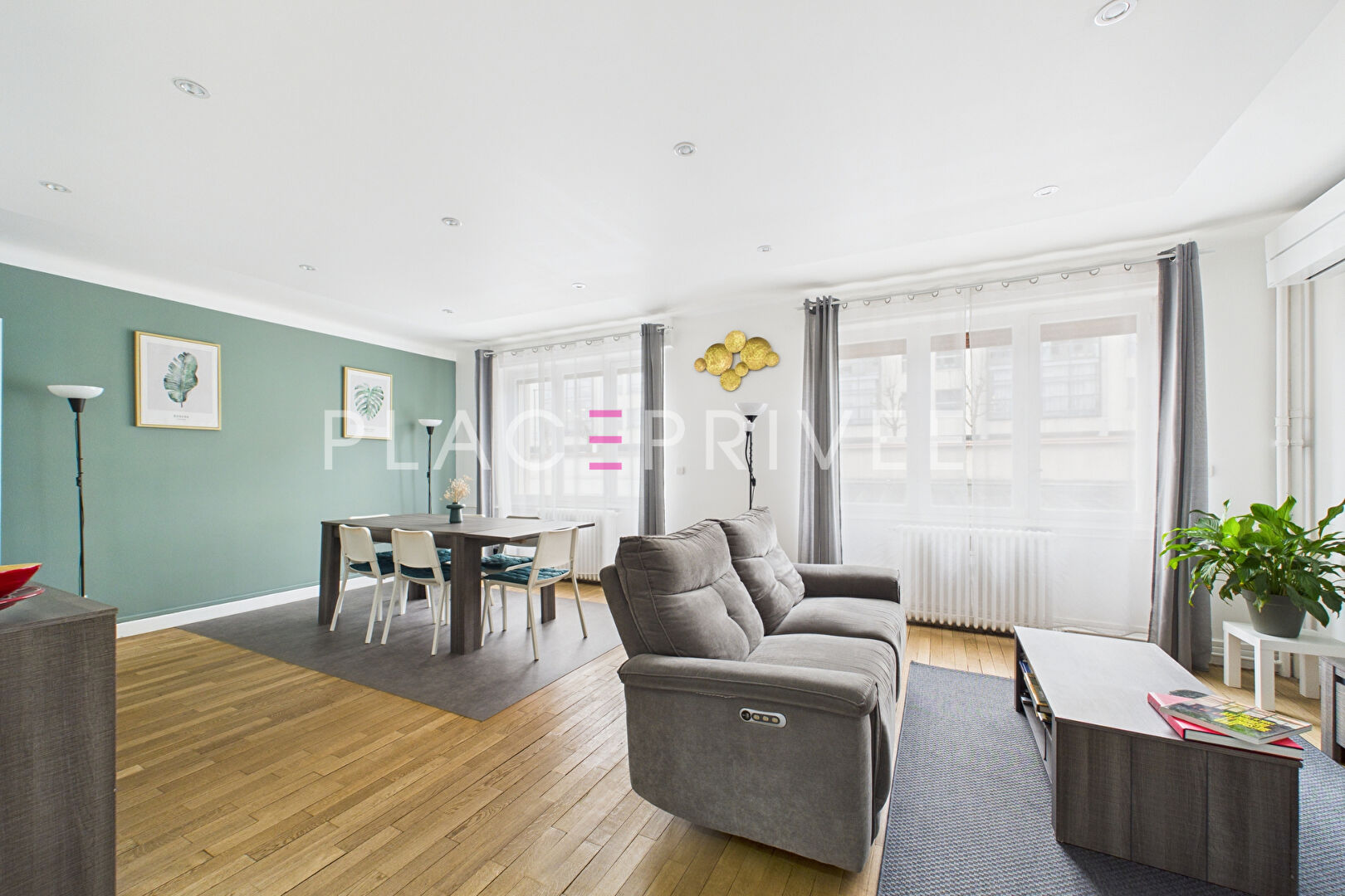 Agence immobilière de PLACE PRIVÉE - Place des Vosges