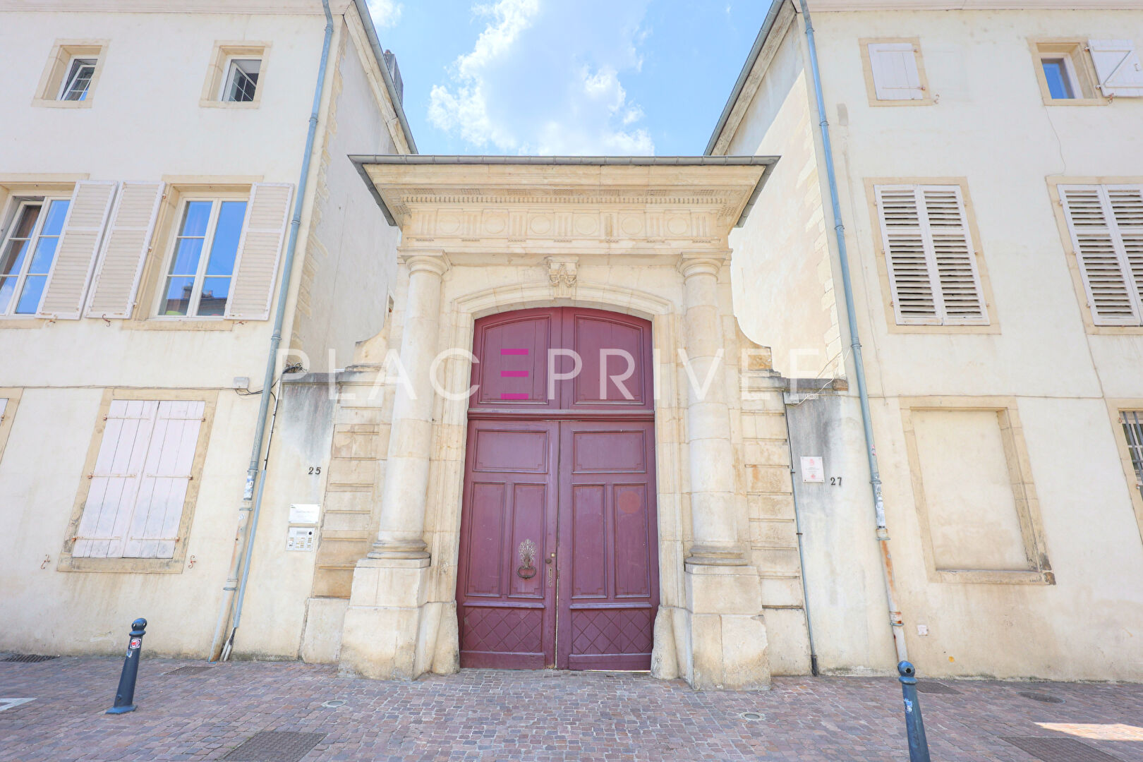 Agence immobilière de PLACE PRIVÉE - Place des Vosges