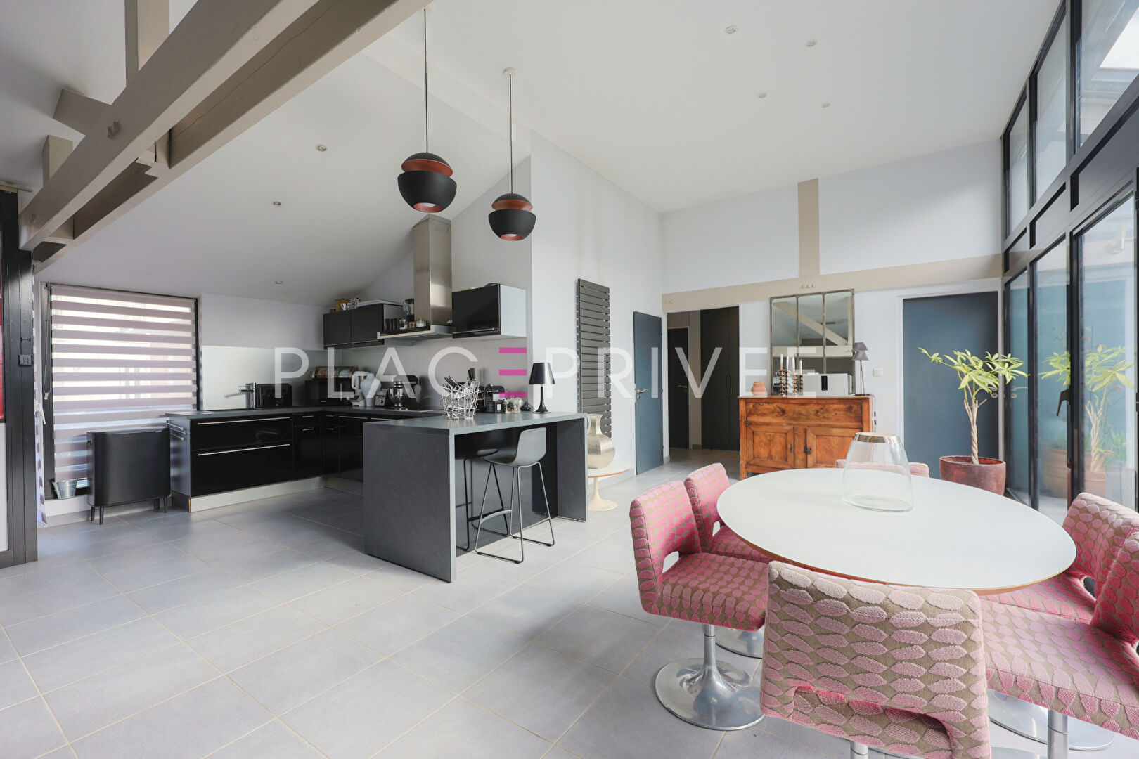 Agence immobilière de PLACE PRIVÉE - Place des Vosges