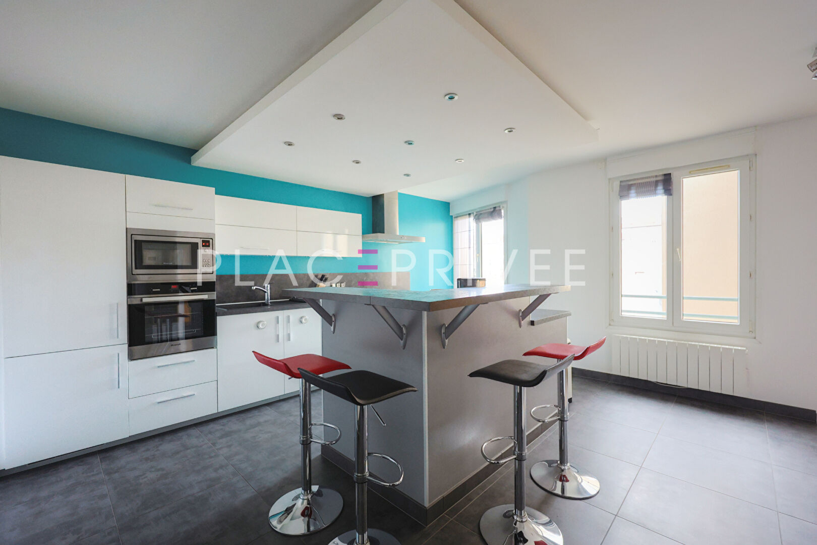 Agence immobilière de PLACE PRIVÉE - Place des Vosges