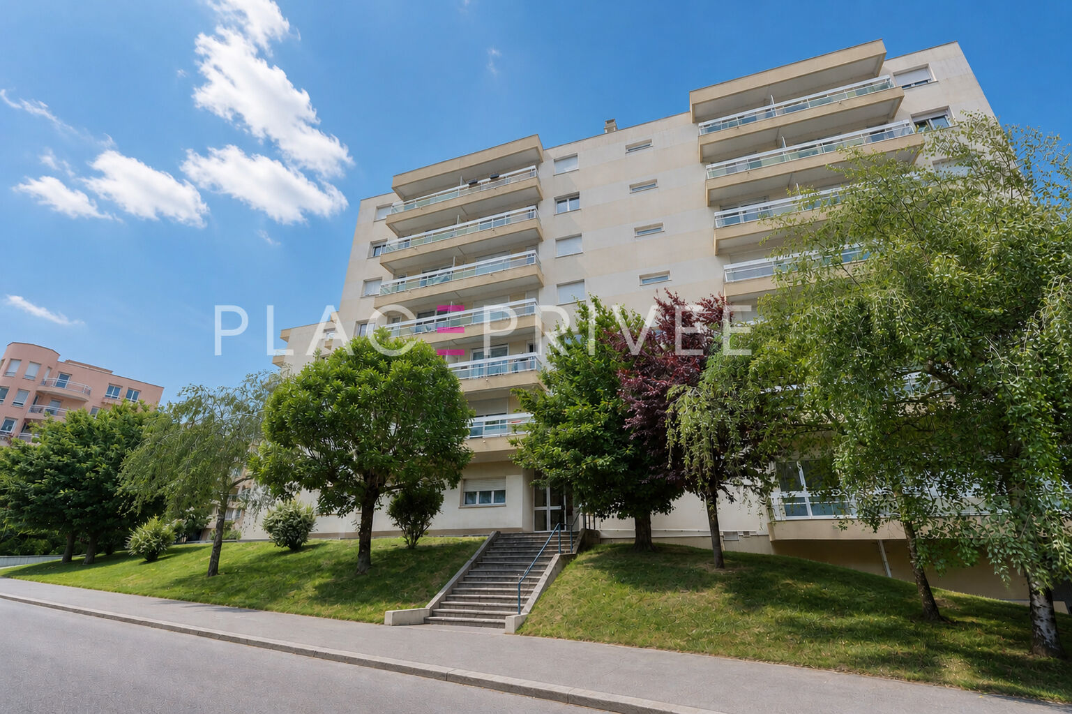 Agence immobilière de PLACE PRIVÉE - Place des Vosges