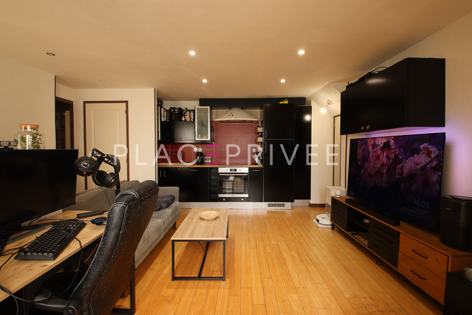 Agence immobilière de PLACE PRIVÉE - Place des Vosges