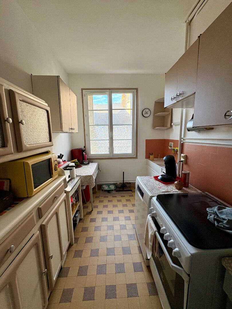 Photo Blois Vaste appartement de type 5 image 6/6