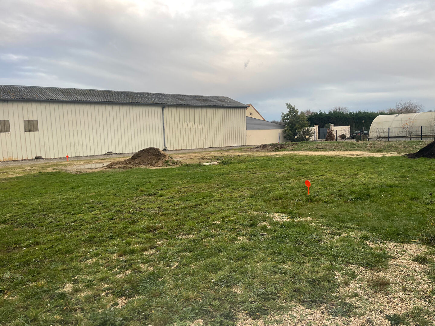 Photo Terrains  Cormeray 600 m2 image 2/3