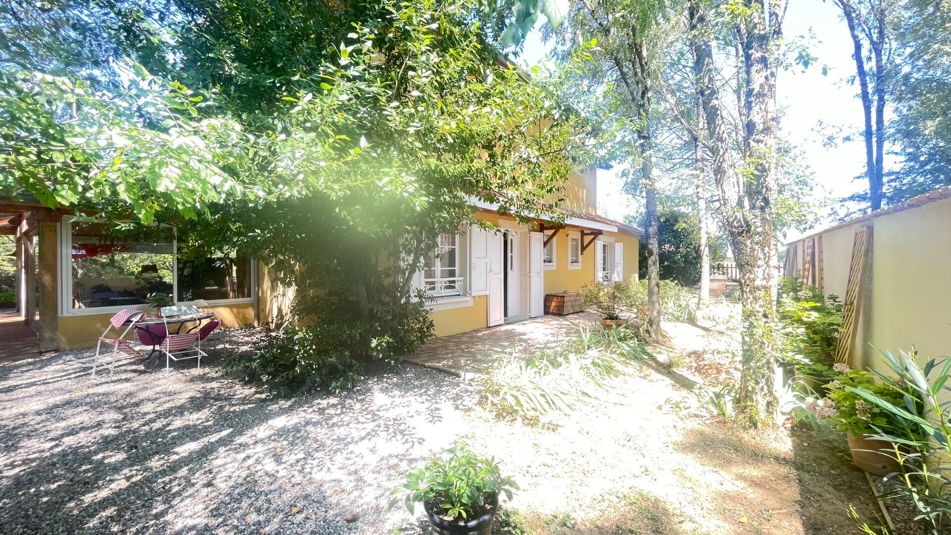 Maison 205m² — Saint-Cyr-sur-le-Rhône