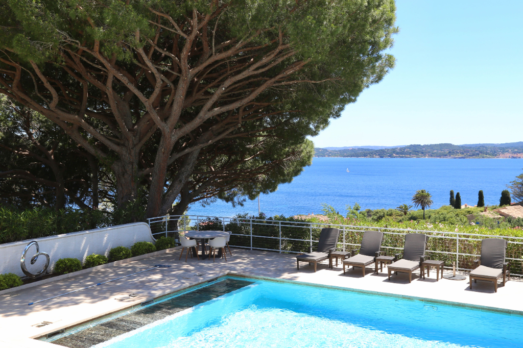 HISTORICAL VILLA WITH EXCEPTIONAL VIEW OVER THE ENTIRE GULF OF SAINT TROPEZ HISTORICAL VILLA WITH EXCEPTIONAL VIEW OVER THE ENTIRE GULF OF SAINT TROPEZ Accommodation in Sainte Maxime