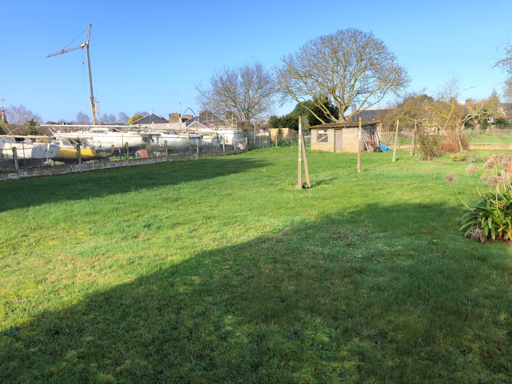 ETABLES SUR MER : A VENDRE TERRAIN !