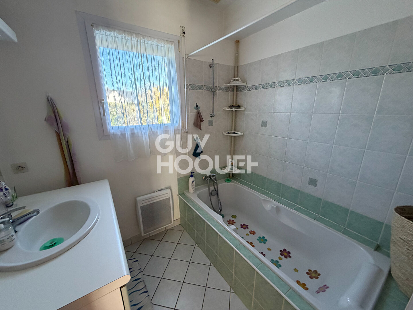 A VENDRE PLEGUIEN - LANVOLLON : Contemporaine avec locataire