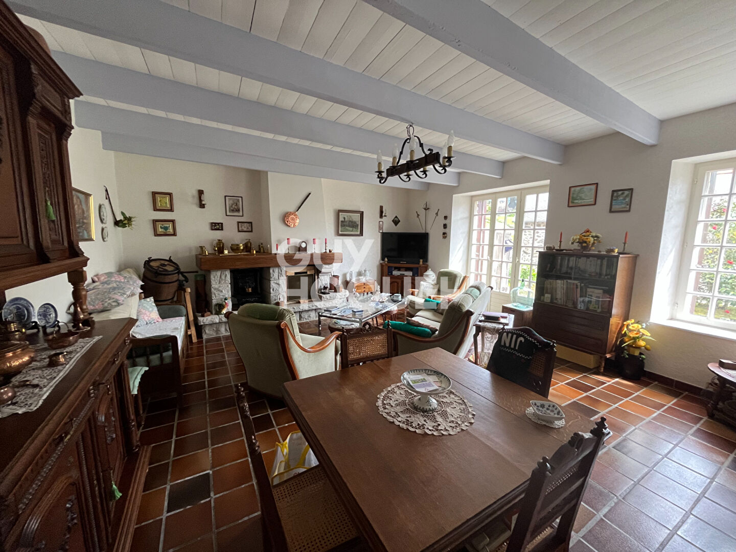 MAISON A VENDRE : LE CHARME DE LA PIERRE A TREVENEUC !