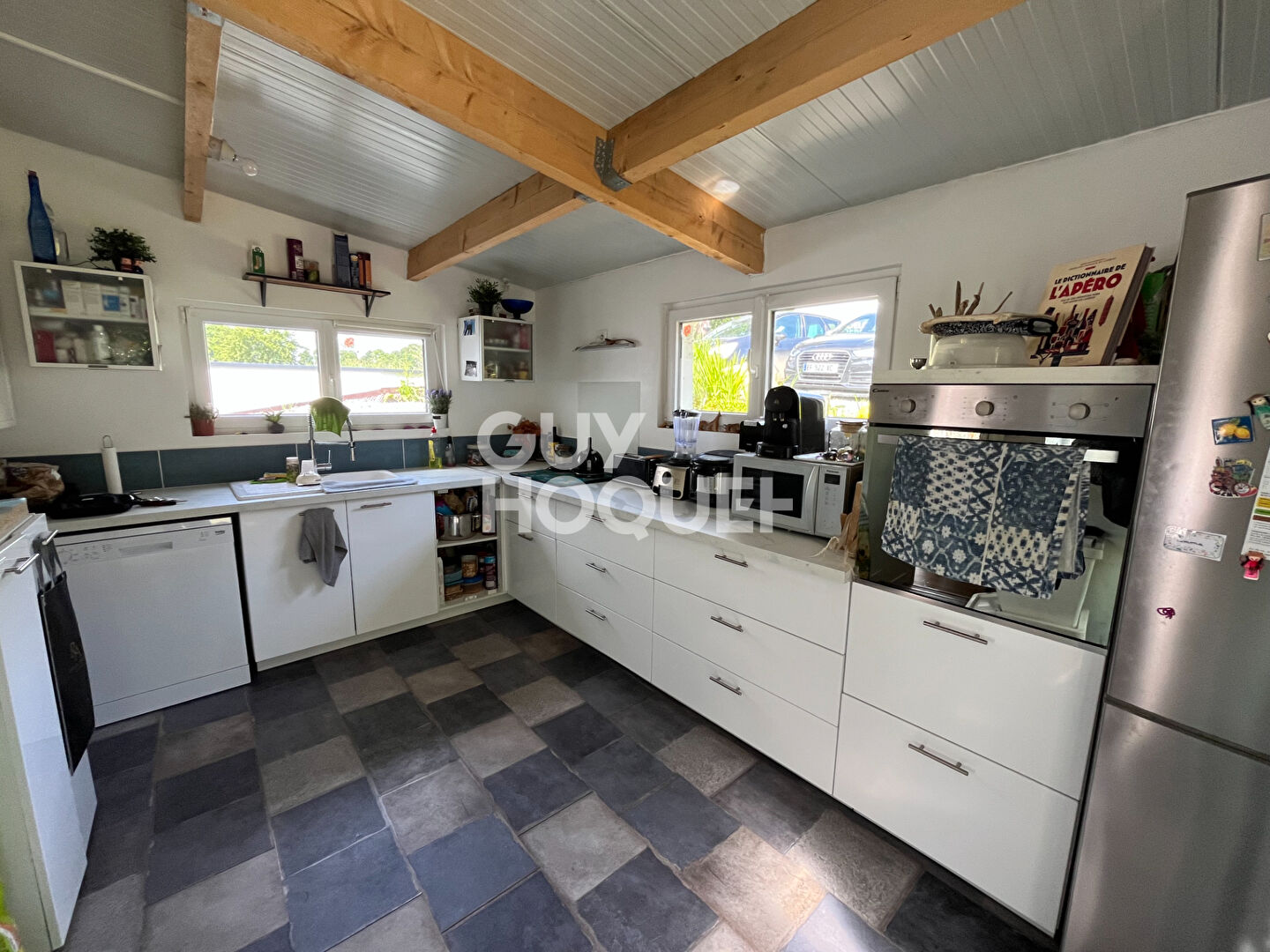 A VENDRE - TREVENEUC :  Ensemble immobilier