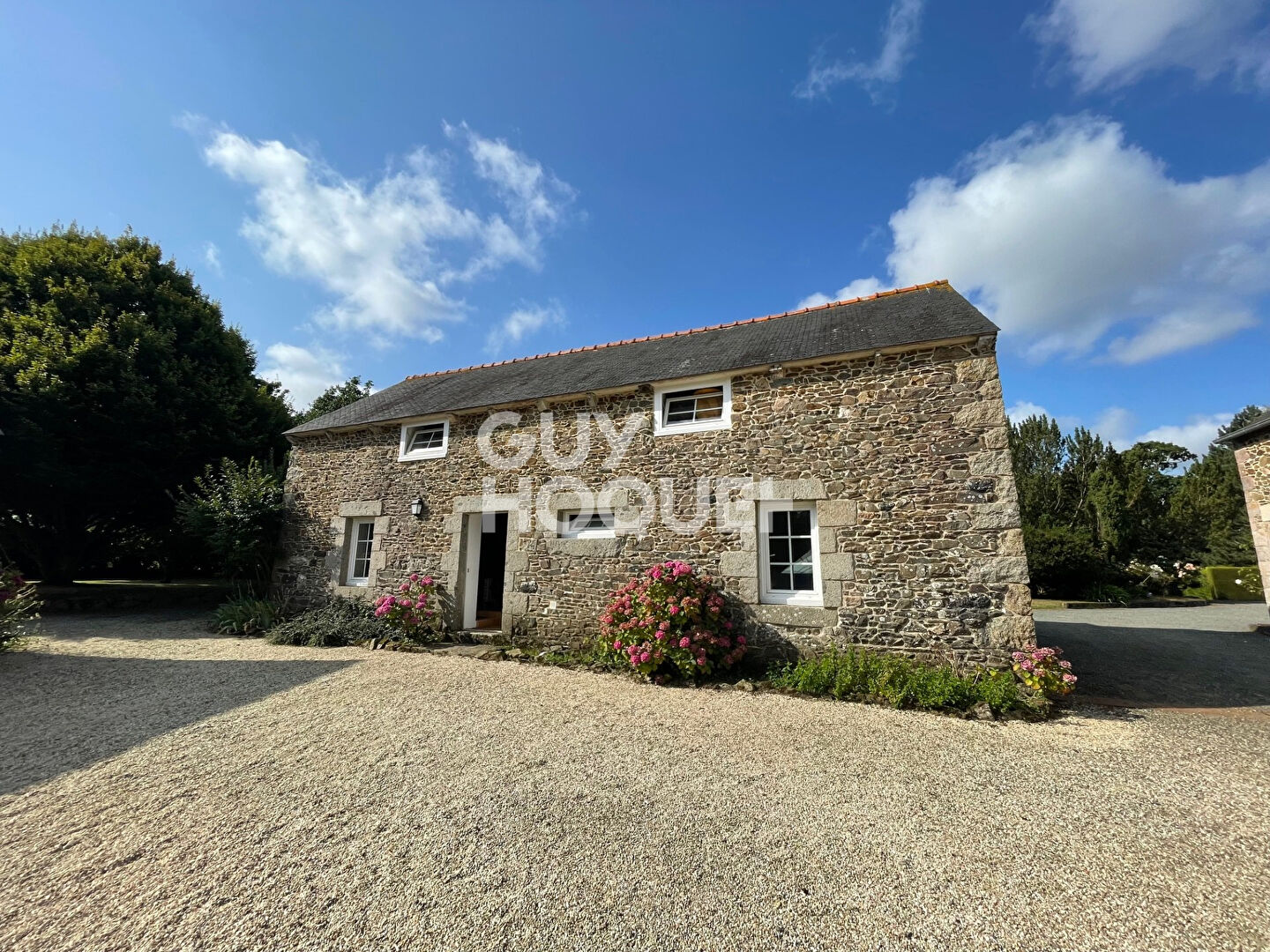 PLEGUIEN : A VENDRE BELLE PROPRIETE FAMILIALE !