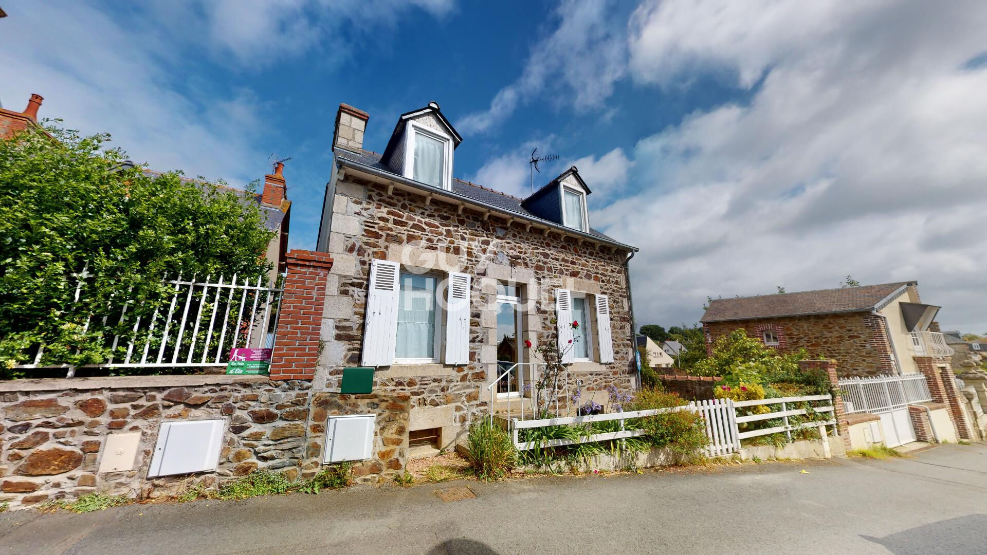 SAINT QUAY PORTRIEUX : A VENDRE MAISON DANS LE CENTRE !