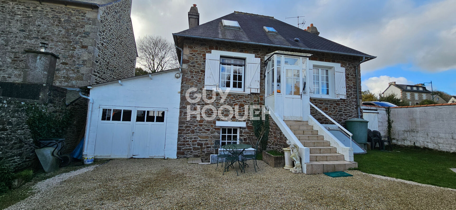 A VENDRE : TREVENEUC - Maison en pierres